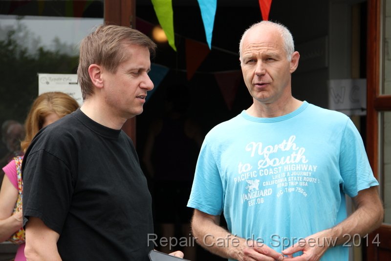 IMG_0014.JPG - ik ga toch eens vragen of ze geen jobke hebben voor mij... bijvoorbeeld als afwasser of zo