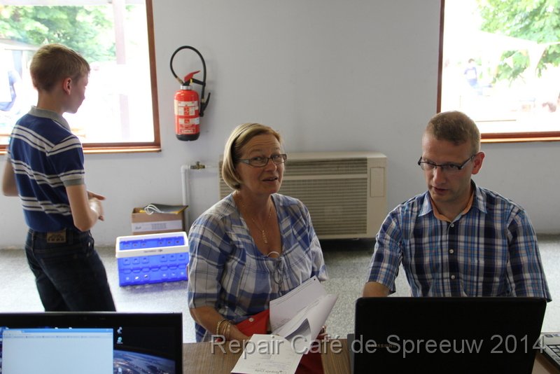 IMG_9962.JPG - ik zou wel blij willen kijken, maar ik zit vol virussen en mijn laptop ook!