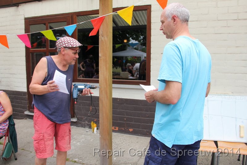 IMG_9975.JPG - kijk, ik kan geen gat in nen paal boren...