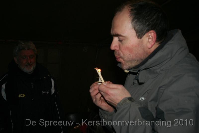 IMG_3331.JPG - vuur? makkelijker gezegd dan geblazen...