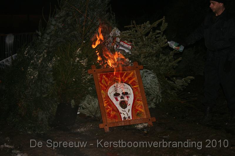 IMG_3381.JPG - en niettegenstaande het een schilderij was, hoorde men toch afschuwwekkend huiveringwekkend gekrijs...