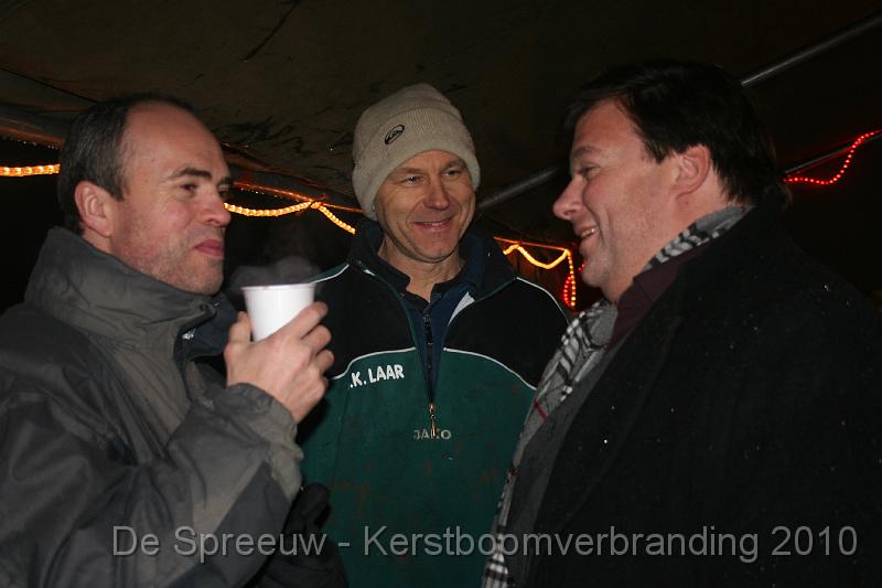 IMG_3401.JPG - al goed dat ze die nekker, die daar al die huizen wou bouwen, gevangen hebben en op de brandstapel gezet...