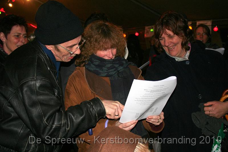 IMG_3465.JPG - zit gij nu een notenbalk te laag of een toontje te hoog....