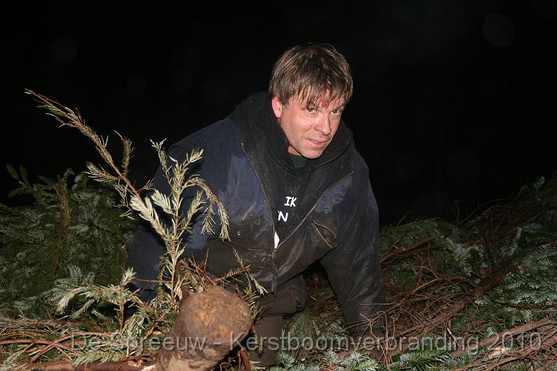 IMG_3491.JPG - bijgestaan door zijn assistent