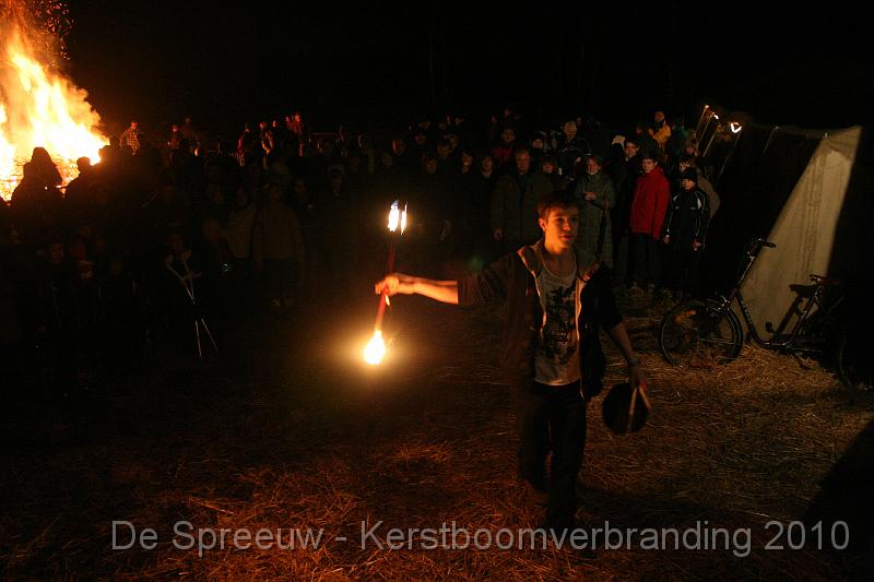 IMG_3499.JPG - de vuurwerkmakers begonnen met hun act