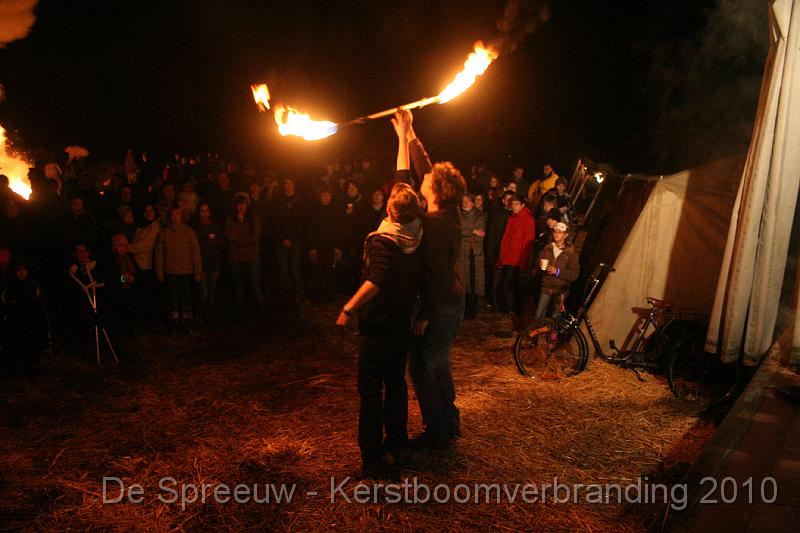 IMG_3502.JPG - en geeft er nu maar ne zwier aan