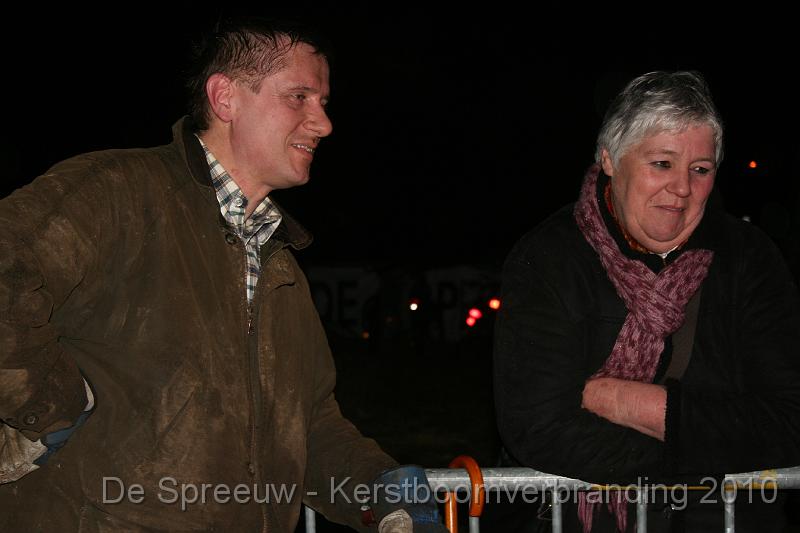 IMG_3530.JPG - die ziet er ook afgeleefd uit...of is het uitgesmeten