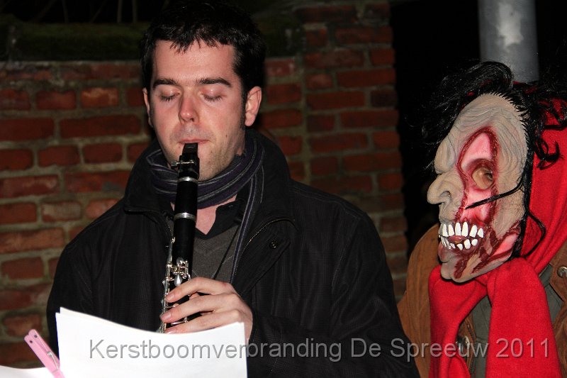 IMG_0284.JPG - effe kijken of de partituur wil tegoei gevolgd werd