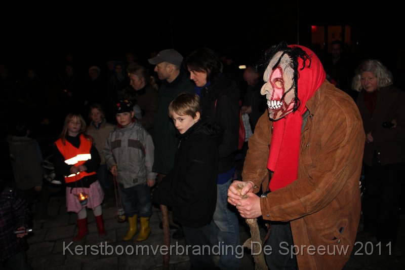 IMG_0287.JPG - die vieze smoelentrekker naast mij betrouw ik voor geen haar