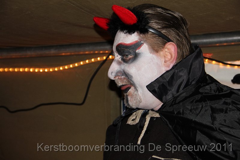 IMG_0361.JPG - en de duivel...die droomde van zijn lieve heksjes