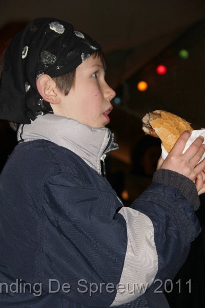 IMG_0417.JPG - algauw nog een hapje eten vooraleer de klaagzangen beginnen...