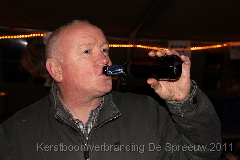 IMG_0519.JPG - gelukkig, ik heb nog een biertje kunnen achterover drukken