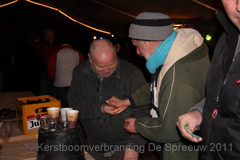 IMG_0571.JPG - allée hierzie, ik zal u wat bonnetjes geven