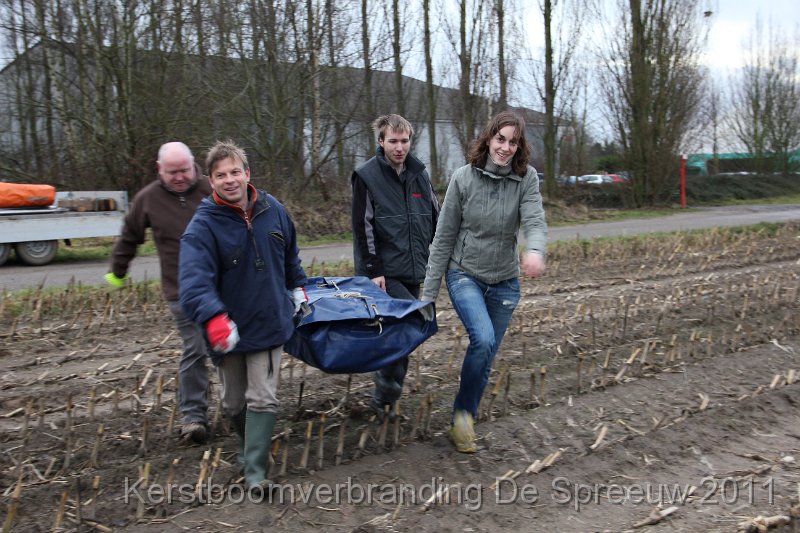 IMG_0025.JPG - soms zelfs vier handjes