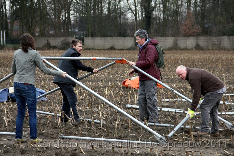 IMG_0029.JPG - de meccano van het dakgebinte