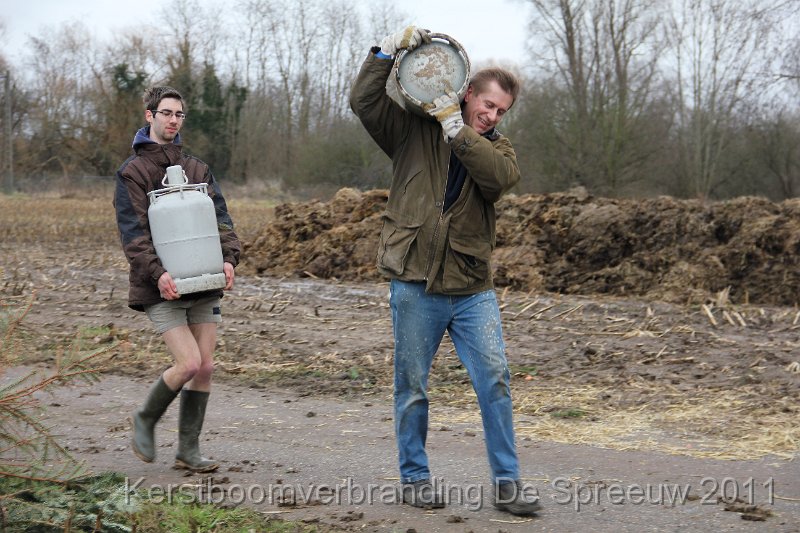 IMG_0095.JPG - de mannen die de gas doen brannen