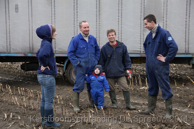 IMG_0105.JPG - er was nogal veel wind, ook de kleinste hield zich goed vast !
