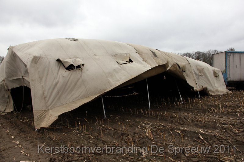 IMG_0106.JPG - oeps, effe een windvlaag