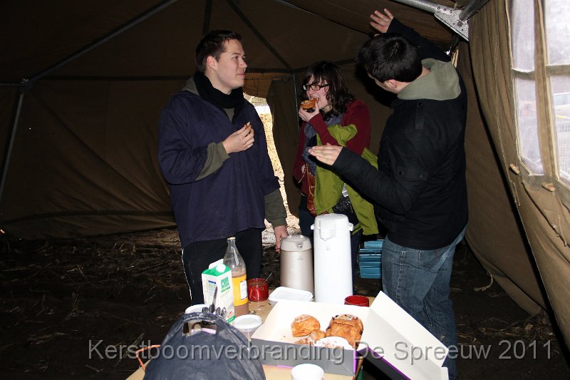 IMG_0124.JPG - en dan een koekske en verse koffie !