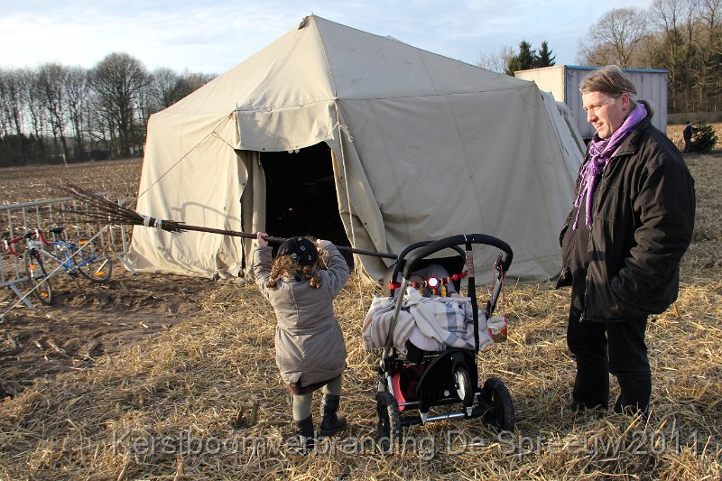 IMG_0239.JPG - had ge niet beter nen opvouwbare bezem gevraagd?