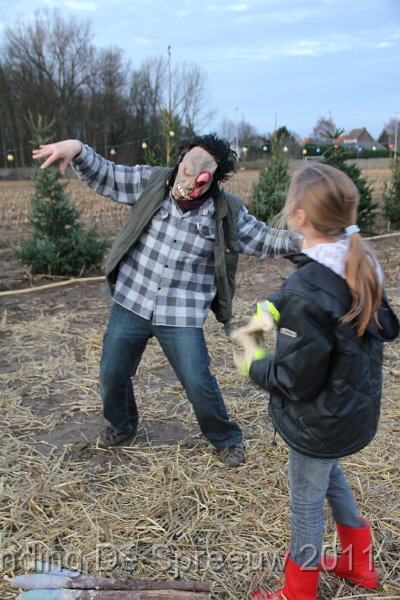 IMG_0254.JPG - wat hier in de Spreeuwenhoek allemaal rondloopt, ge kunt het niet zo zot bedenken of het is nog waar ook