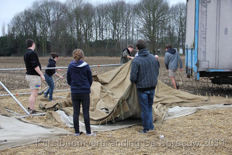 IMG_0658.JPG - en ook de tent mocht weer afgebroken worden