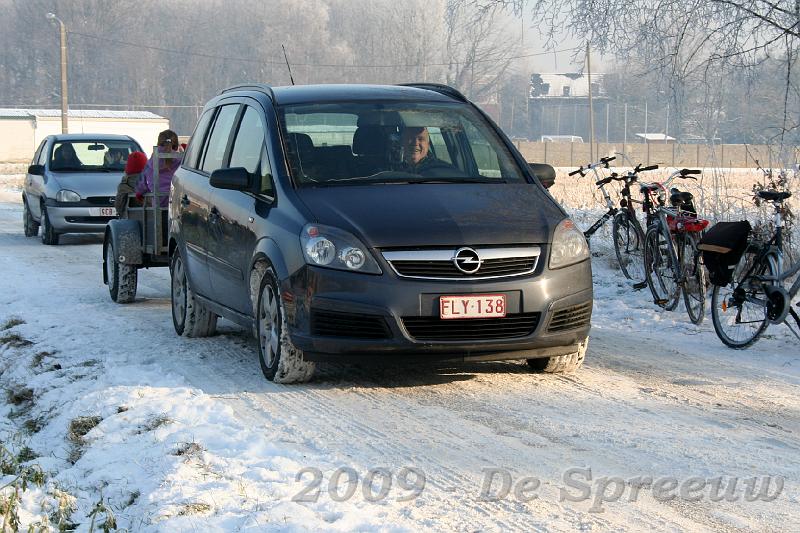 IMG_6877.JPG - gelukkig is er ook nog een chauffeurke...