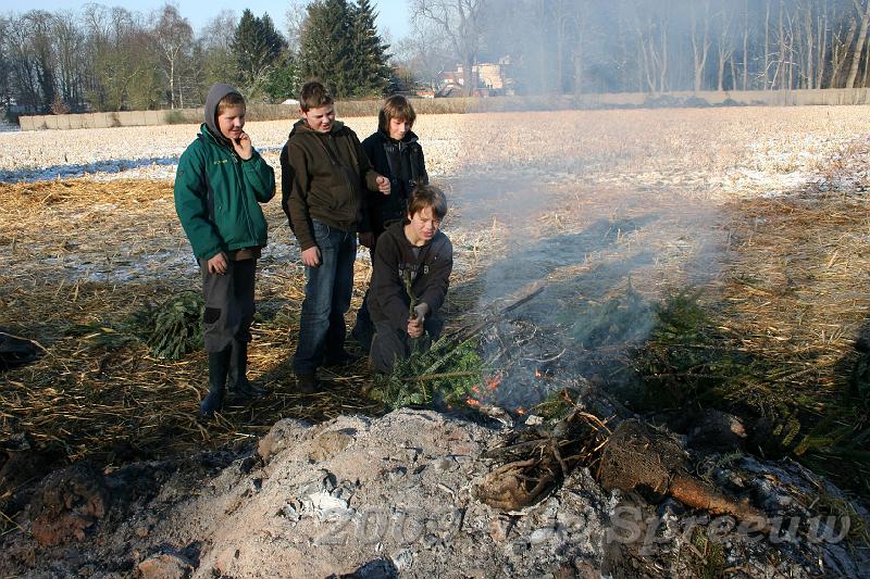 IMG_7227.JPG - zo, en nu onze kerstboomnaverbranding