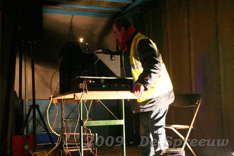 IMG_7047.JPG - en hier onzen platenruiter die er een lap gaat op geven