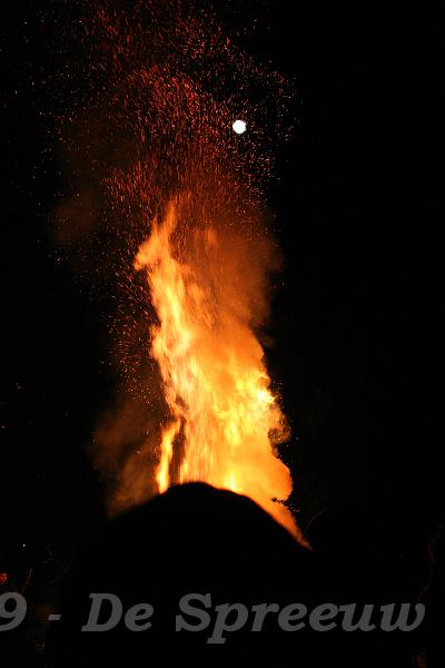 IMG_7075.JPG - en ja, daar is ons maantje terug, schoon dingske niet