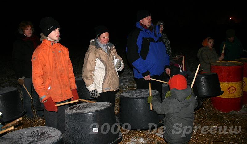 IMG_7083.JPG - beter 2 stokjes in de hand...