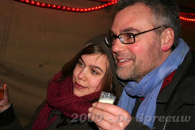 IMG_7146.JPG - hoe lief, en vake met een glaasje melk...