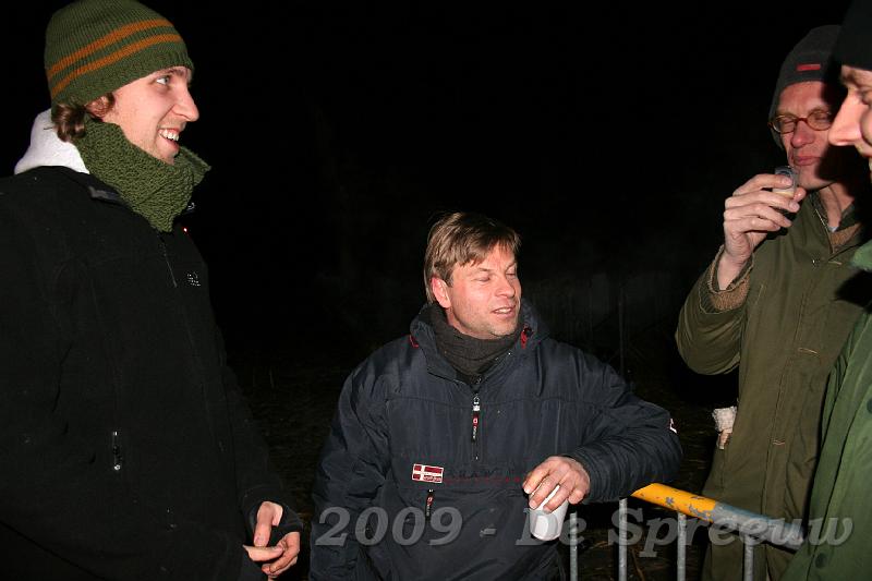 IMG_7175.JPG - ik heb zo het gevoel dat er hier iemand door de grond zakt...