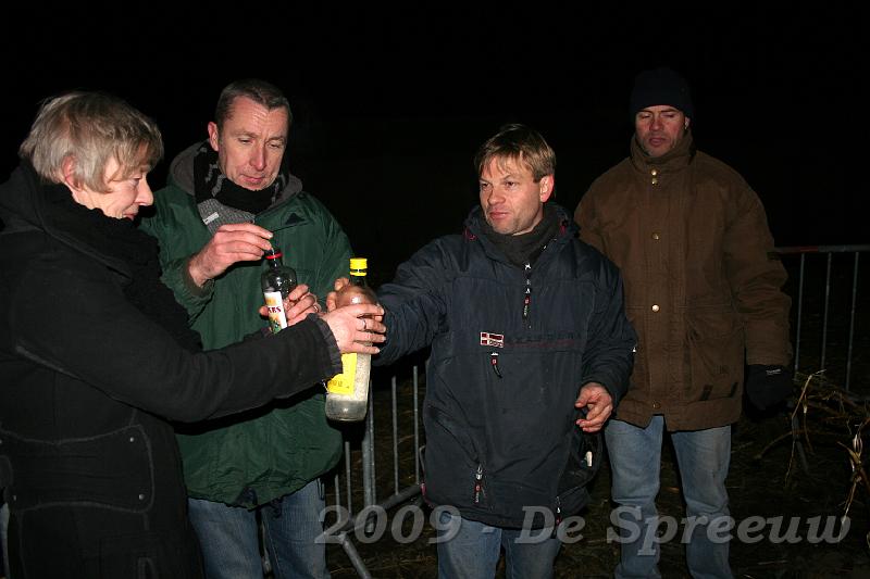 IMG_7202.JPG - allée, ik trakteer. Neem nog een slokske en drinkt maar van den teut, ge moogt...