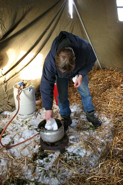 IMG_6931.JPG - wat doet die nu, in de was soppen om z'n g...t af te kuisen?