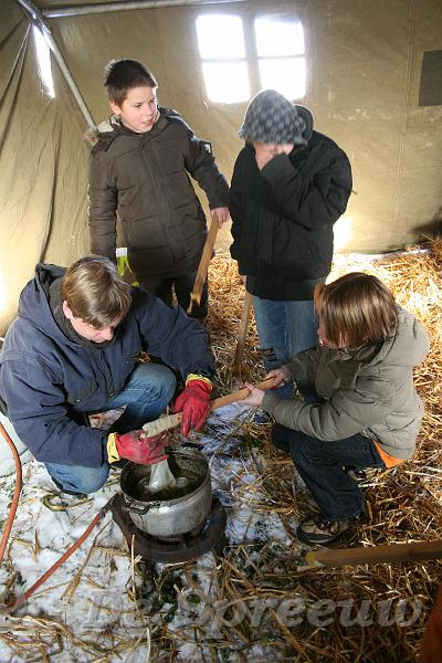IMG_6935.JPG - gij draait en ik wikkel...zei de meester zéér gestreng...