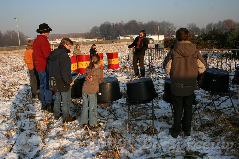 IMG_6999.JPG - ja, mannen, zo hard mogelijk meppen...
