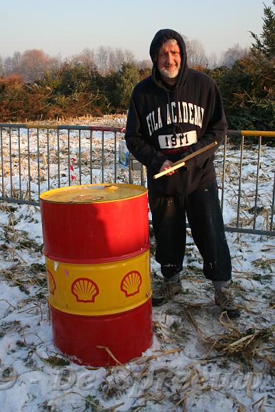 IMG_7003.JPG - deze man staat daar al enigte jaren...