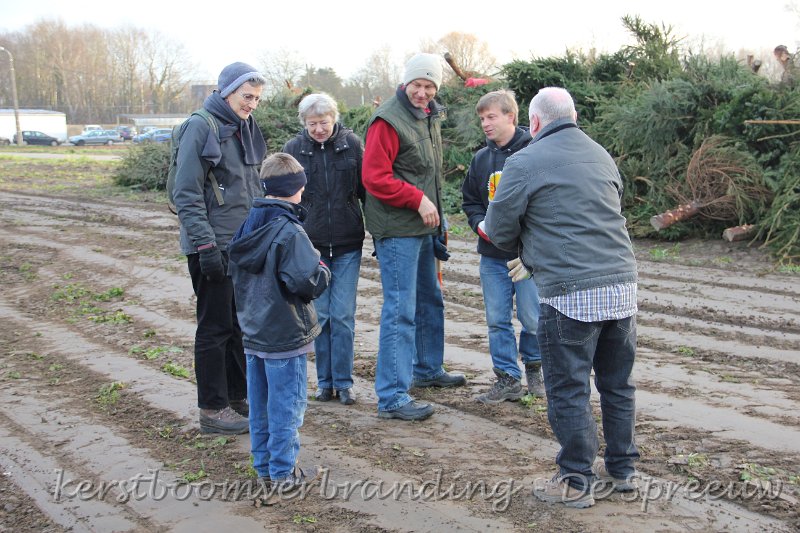 IMG_2042.JPG - hij spreekt, de rest luistert