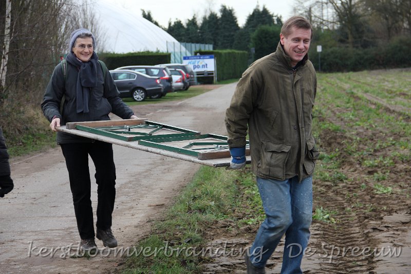 IMG_2099.JPG - sorry, misleiding, het is een klassieke partytafel
