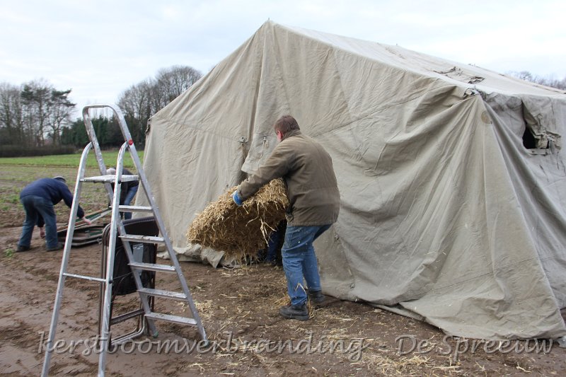 IMG_2104.JPG - doen ze die deur toch wel voor mijn gezicht toe zeker!