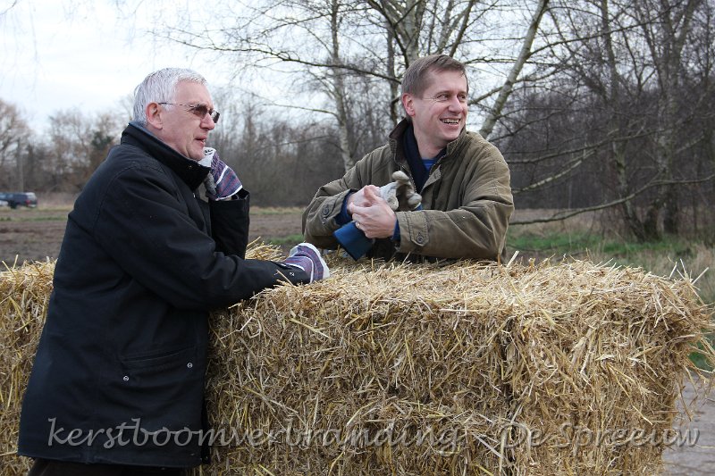 IMG_2111.JPG - brengt ons eens een jeneverke!