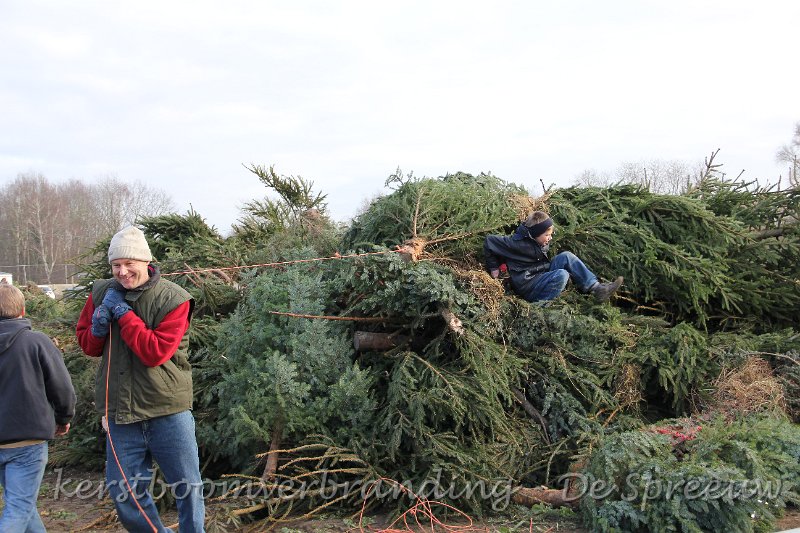 IMG_2160.JPG - hé, Pa, nog niet trekken, ik zit er nog tussen!
