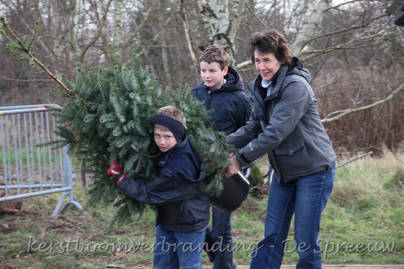 IMG_2200.JPG - dat prutsboomke draag ik wel alleen