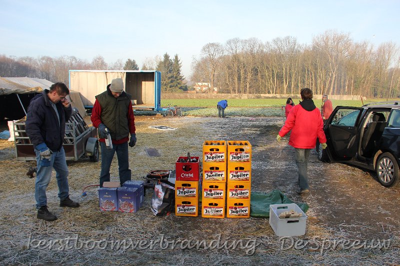 IMG_2907.JPG - één fles water? is dat al wat er over schiet?