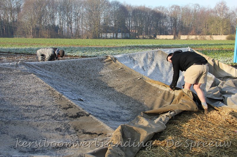 IMG_2909.JPG - wat voor een wolk is hier vannacht overgekomen?