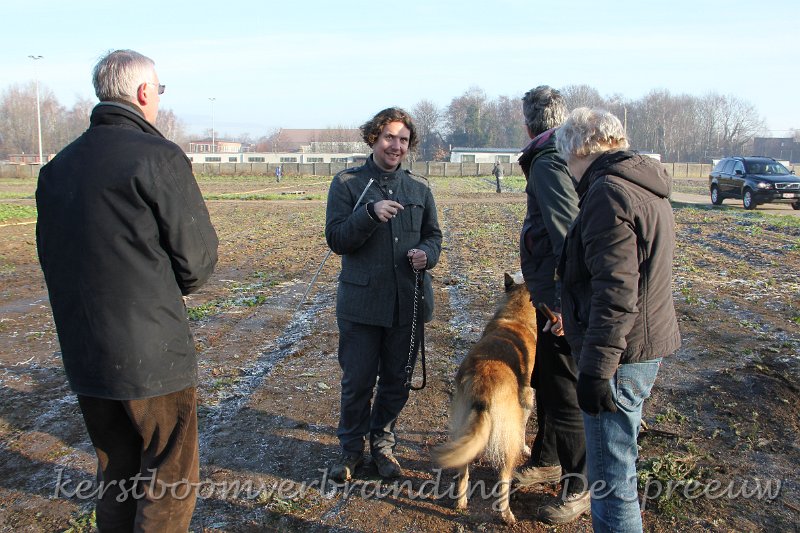 IMG_2918.JPG - normaal moet hij werken, nu mag hij even loslopen