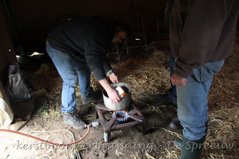 IMG_2231.JPG - en de zondagse soeppot van de schoonmoeder mag nog eens dienst doen