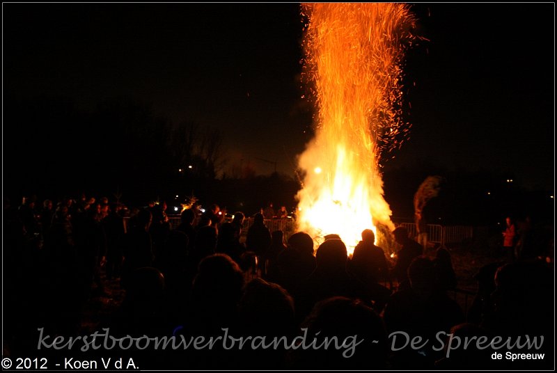 kerstboomverbranding_deSpreeuw2012-018.jpg