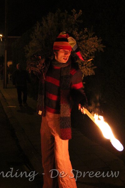 IMG_2466.JPG - zelfs de hoofdkabouter moest het verkeer regelen